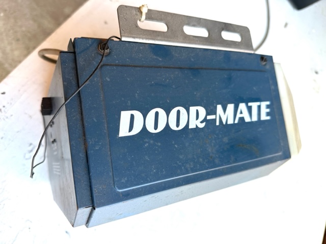 DOOR-MATE