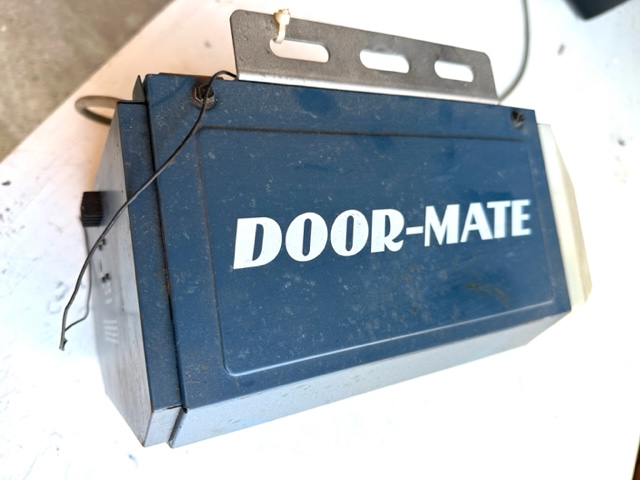 DOOR-MATE